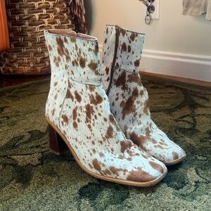 Alohas animal hide booties